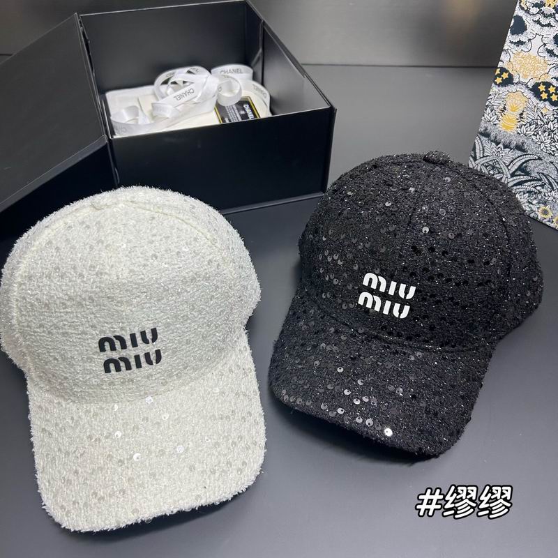 Miumiu Cap dx107